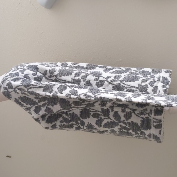 Loft pullover crewneck sweater size M - Picture 3 of 7